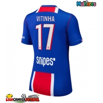 Camisa de Futebol Paris Saint-Germain Vitinha #17 Equipamento Principal Mulheres 2026-27 Manga Curta